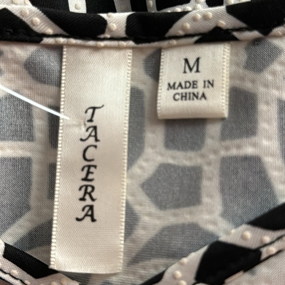 TACERA. NWT. Black & White Midi dress w/ Bell Sleeves.Crisscross straps … - Picture 9 of 14